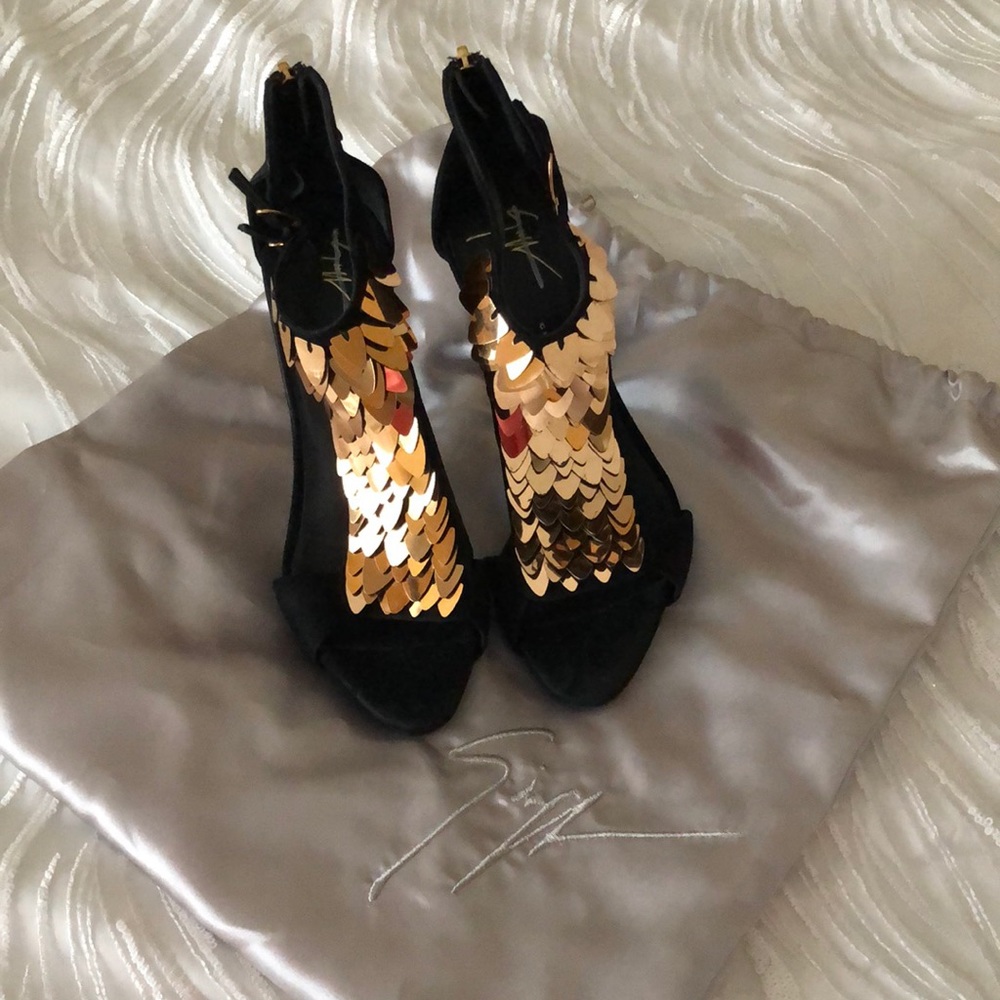 GIUSEPPE ZANOTTI heels. Size 8
